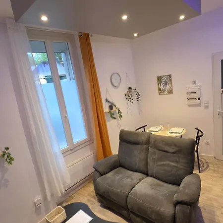 Double En Face A Face Apartment