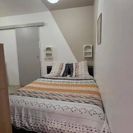 Double En Face A Face Apartment *
